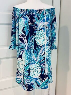 Lilly Pulitzer Off-Shoulder Lined Tropical Print Dress - Like New.